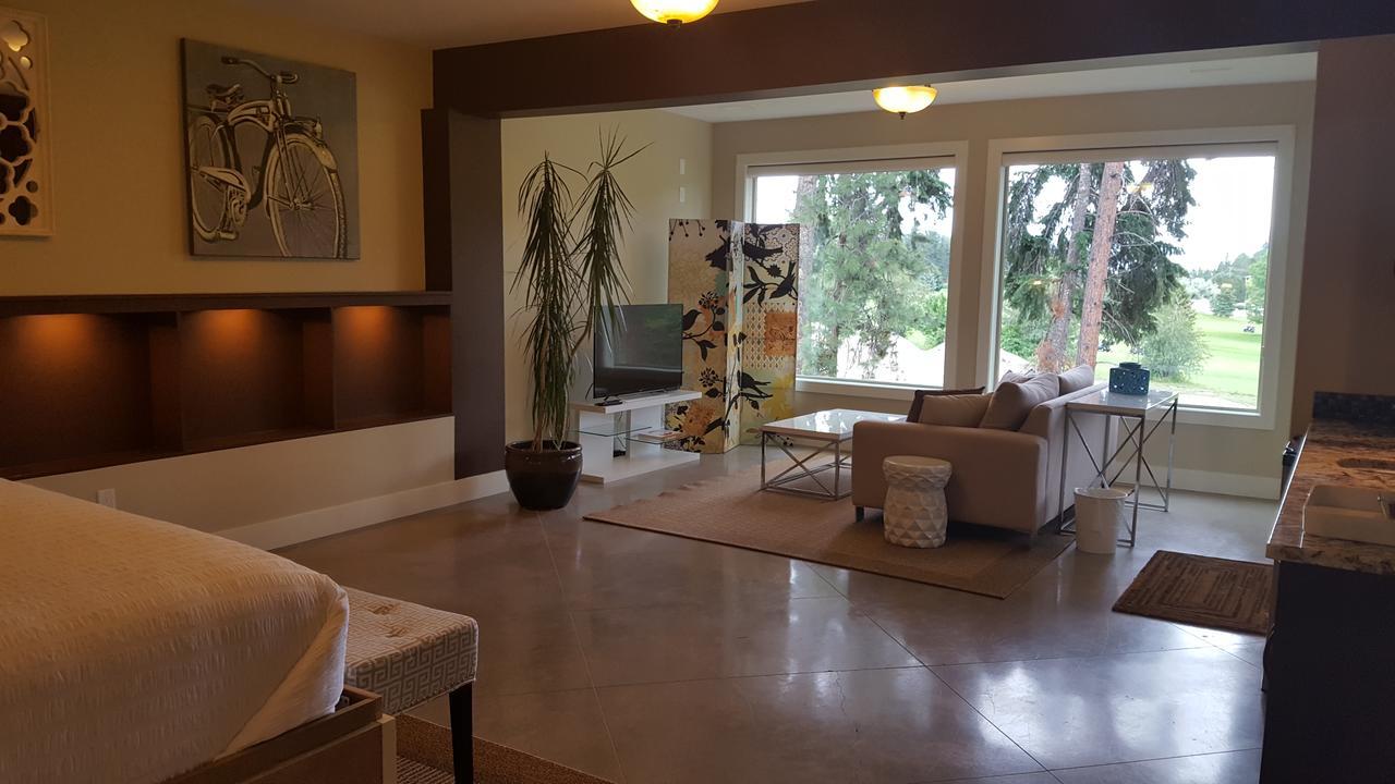 Teehouse Bed & Breakfast West Kelowna Exterior foto